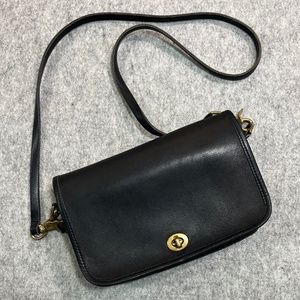 Vintage 70's Black Coach Dinky Crossbody Bag